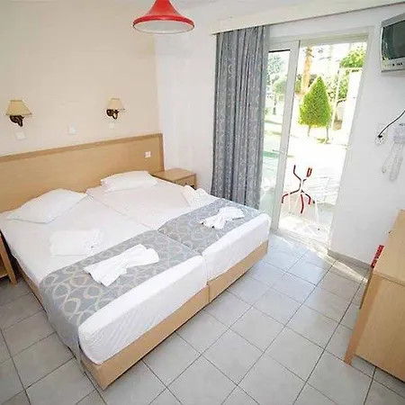 Hotel Lenaki